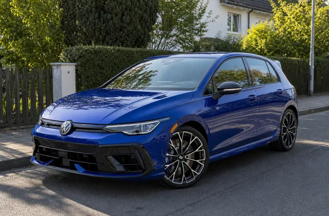Originalfoto des blauen VW Golf R